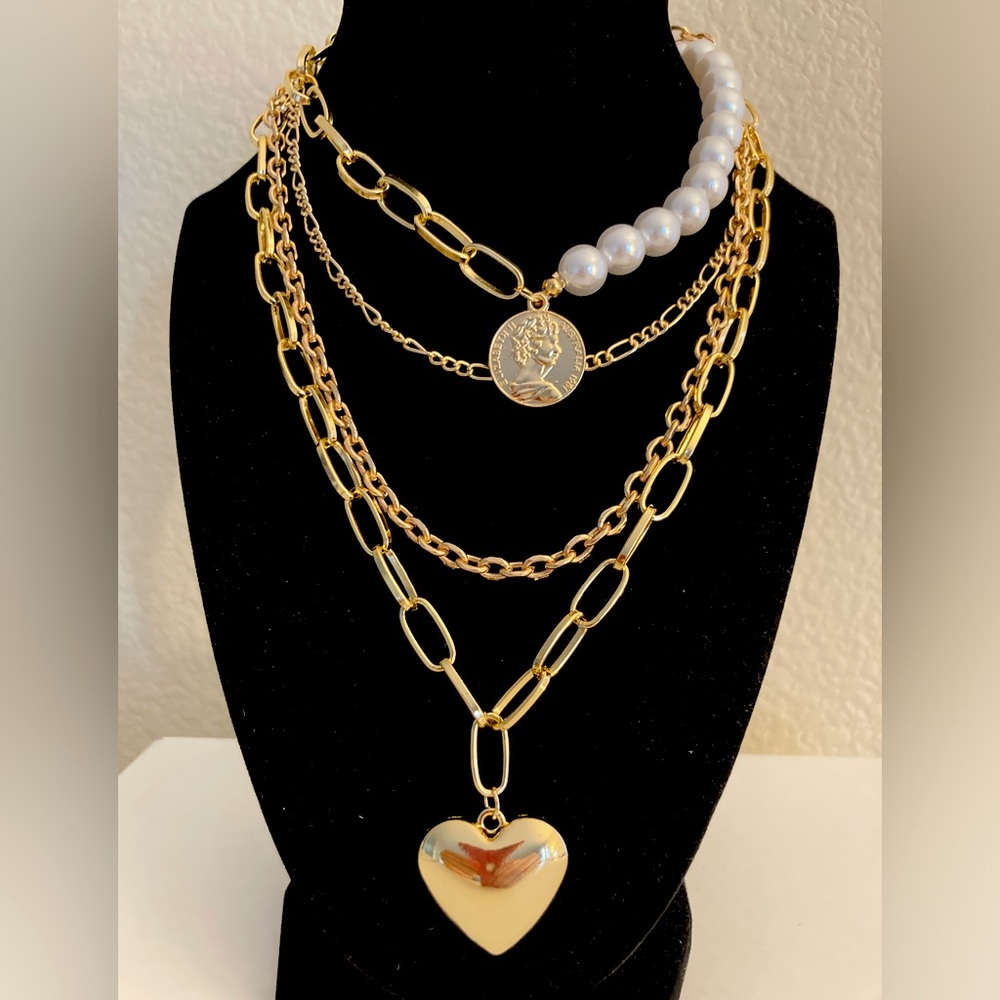 Fashion Chunky Gold Tone Heart Pendant  Necklace Statement - Picture 2 of 3